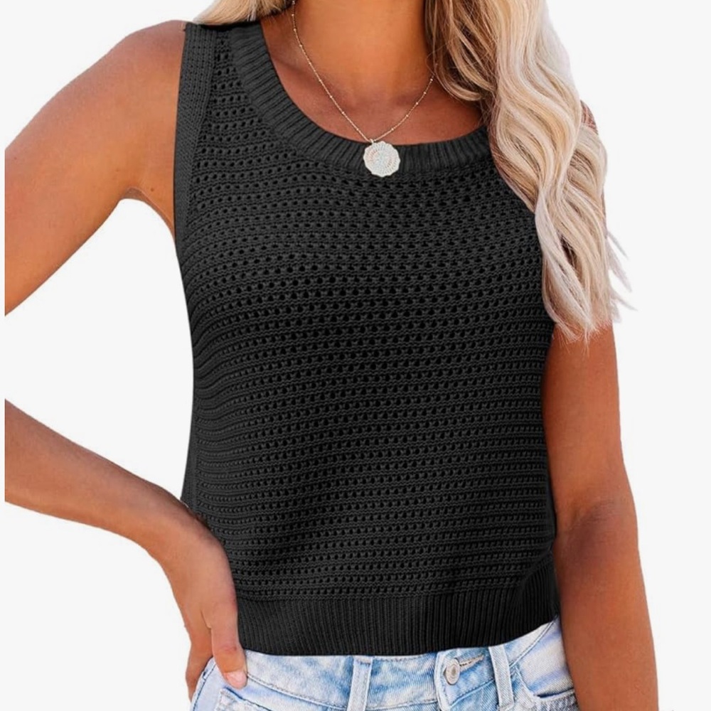 NWT Fisace Women’s Black Knit Sweater Tank Tops in a size Medium